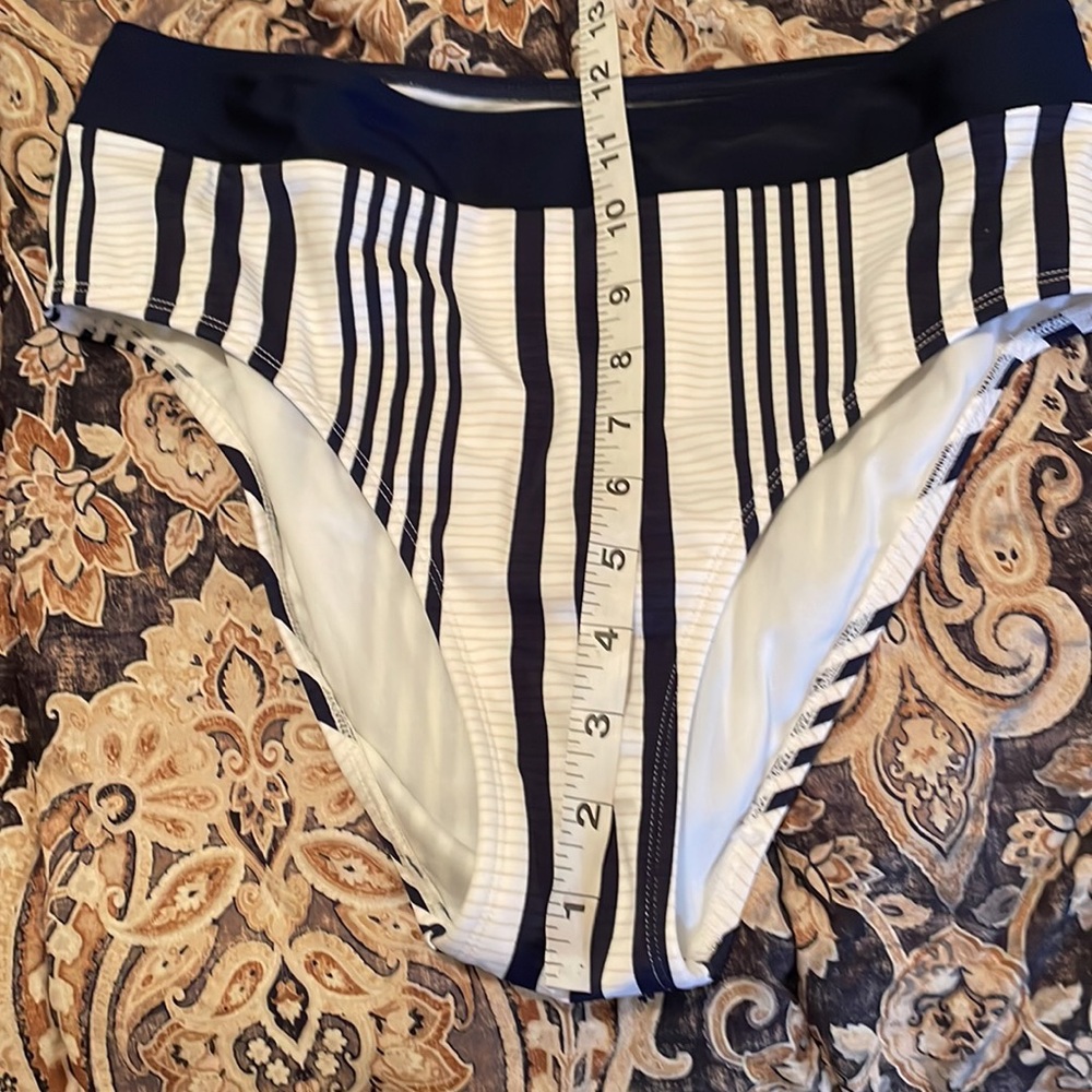 Striped swimsuit - Picture 13 of 13